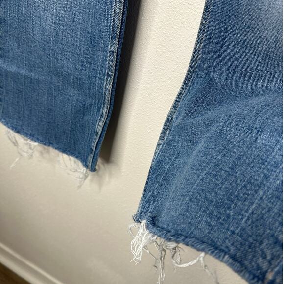 Zara Medium Light Wash Whiskered Raw Hem Mini Flare Leg Midrise Crop Jean 10 - Picture 3 of 12